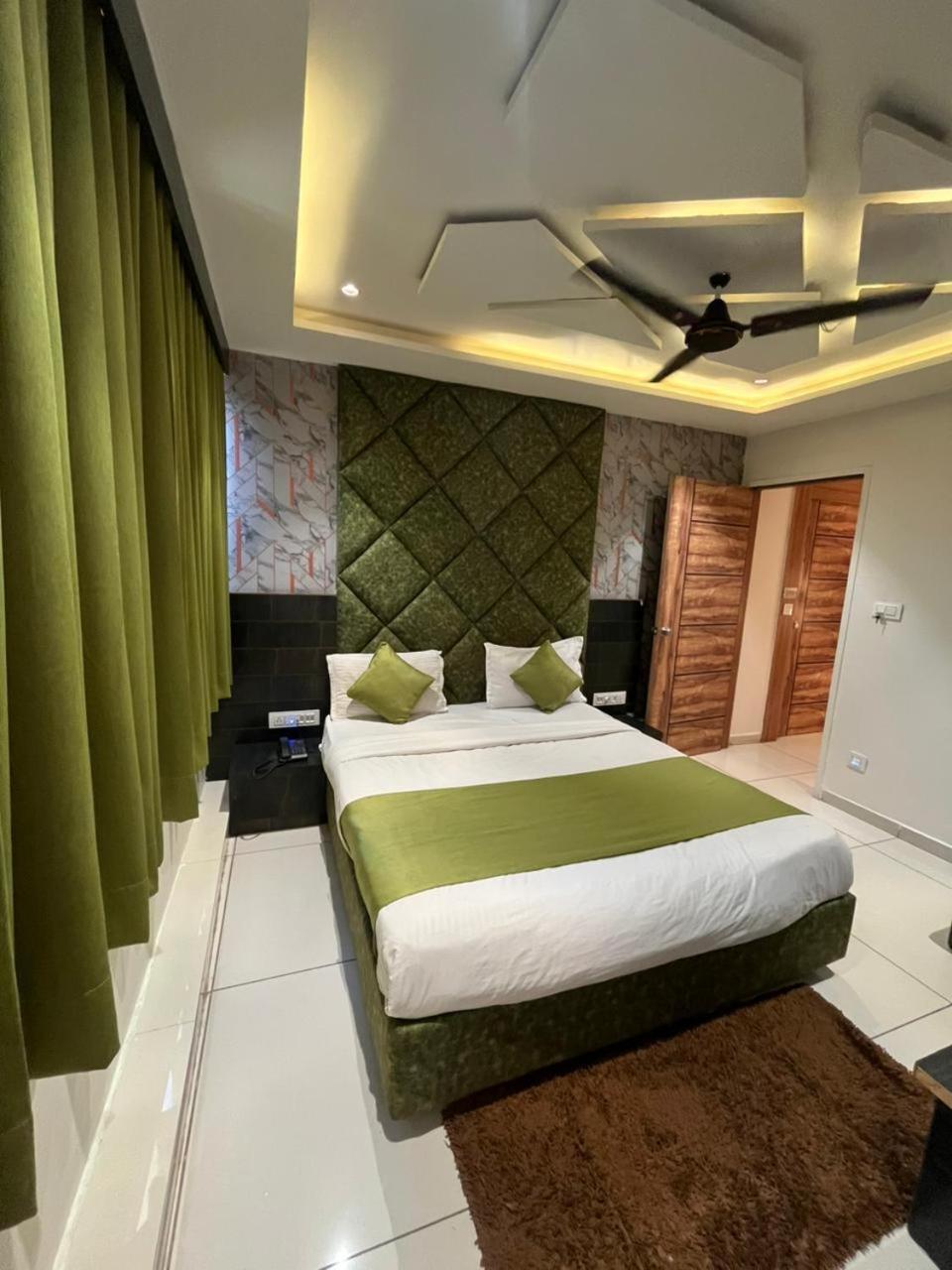 Prime View Hotel Ahmedabad Camera foto